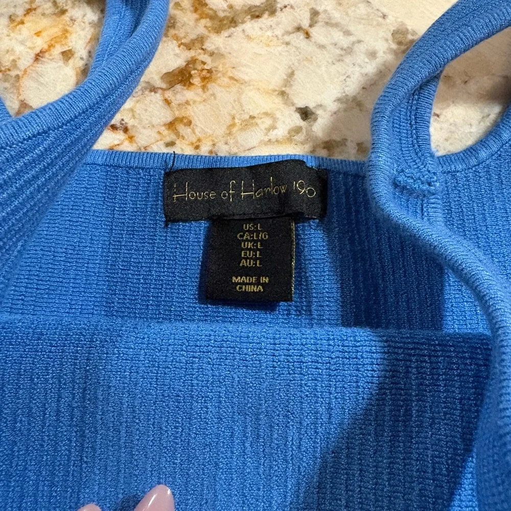 House of Harlow 1960 Blue Ribbed Crop Top - Picture 3 of 3